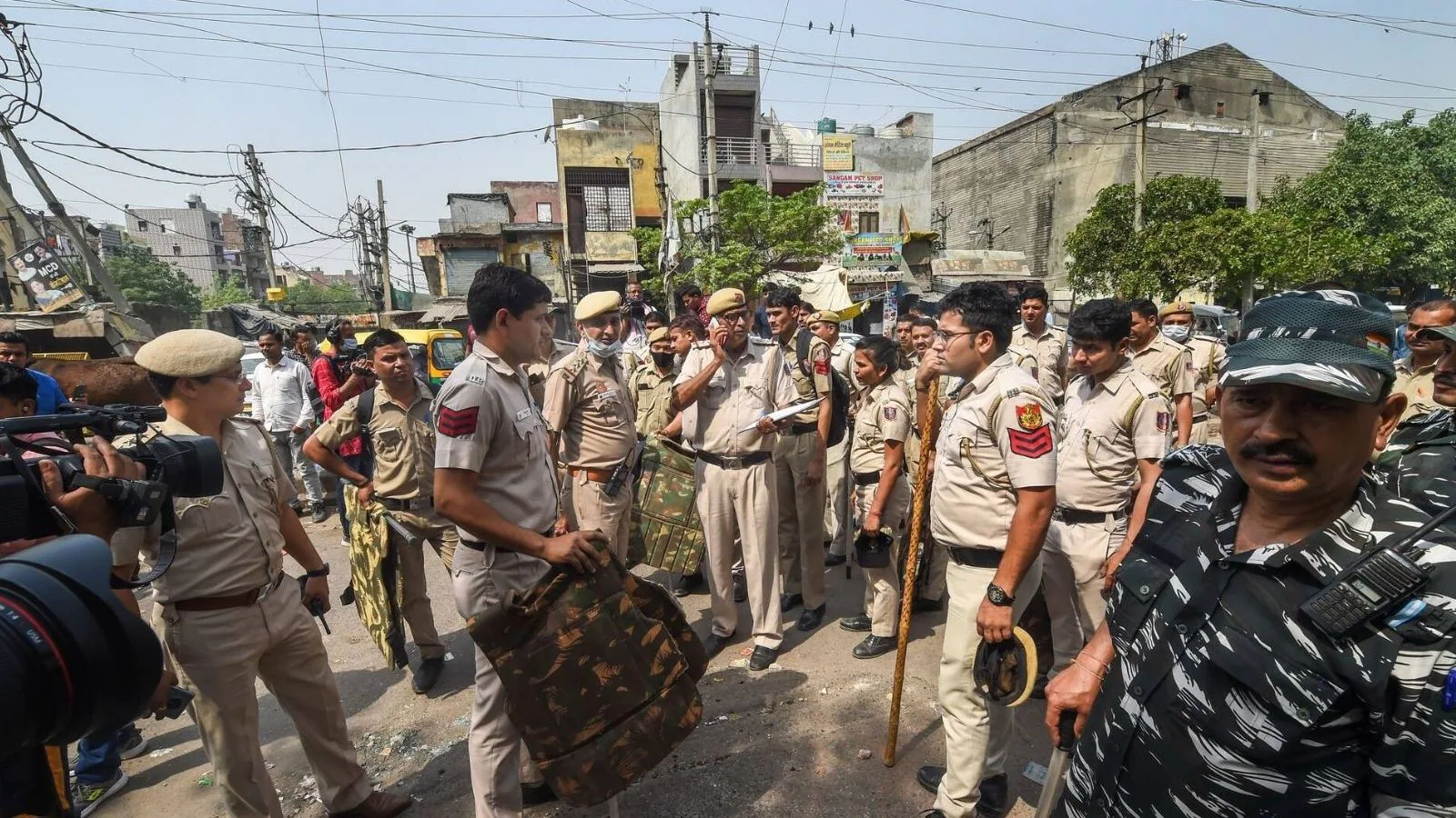 14 Arrested in Jahangirpuri Violence; Petrol, Diesel Charges & Different Most sensible Tales