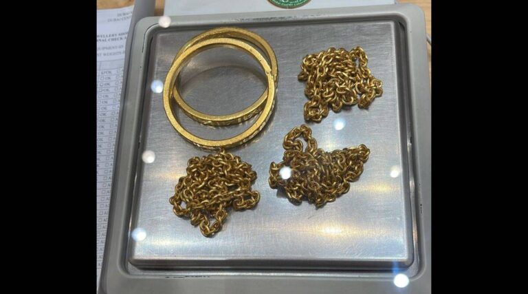 Pune: Customs officials arrest girl flyer from Dubai, aide for smuggling gold value Rs 26 lakh