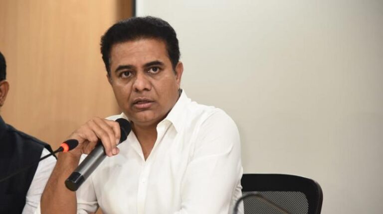 KTR blames Modi for emerging LPG costs