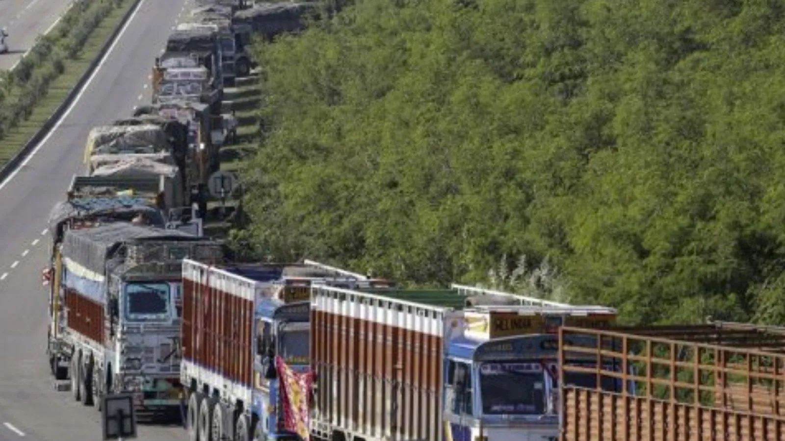 Boulders Blocking off Jammu-Srinagar NH Blasted, Site visitors Motion Most likely via Friday Midday: Officers