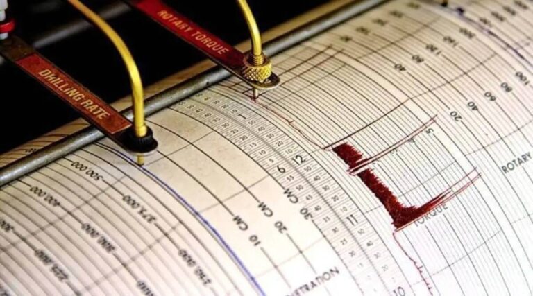 Magnitude 5.7 earthquake moves Nepal, tremors felt in Delhi