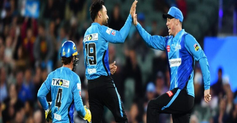 Twitter reactions: Matthew Brief, bowlers shine in Adelaide Strikers’ giant win over Sydney Sixers – BBL|12